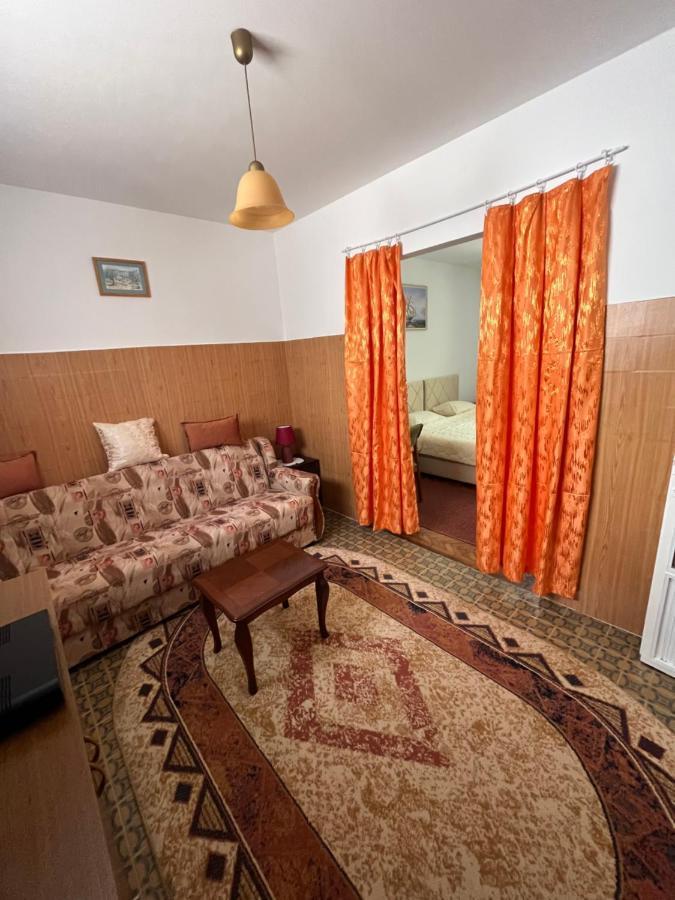 Boris Apartment